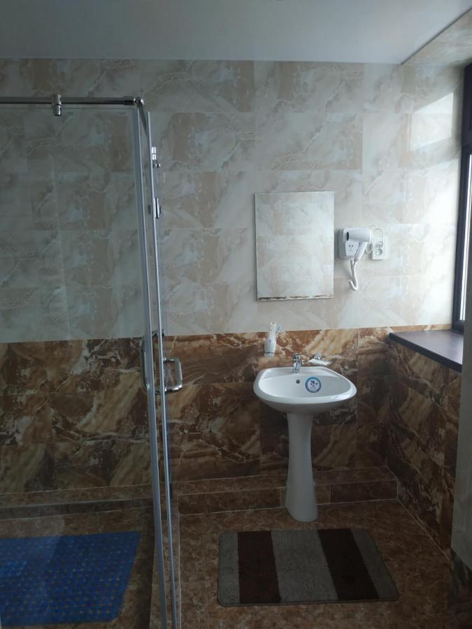 Турист Taraz Kültér fotó